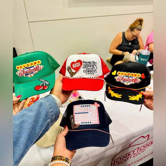 ✨ Welcome Besties! ✨ - Picture 10 of 12